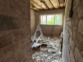 Middle Room 2